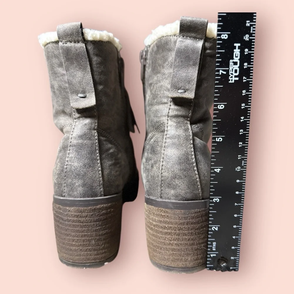 MIA Faux Fur Lace-Up Ankle Boots | Size 8.5 - Picture 5 of 12